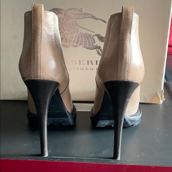Burberry (platform) Chelsea bootie - Picture 3 of 6